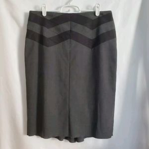 CWomens BCBGMAXAZRIA Gray Black Skirt Back Mermaid Hem and Back Zipper Size 8